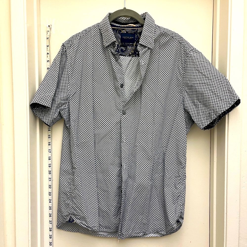 White/ black short sleeve button down